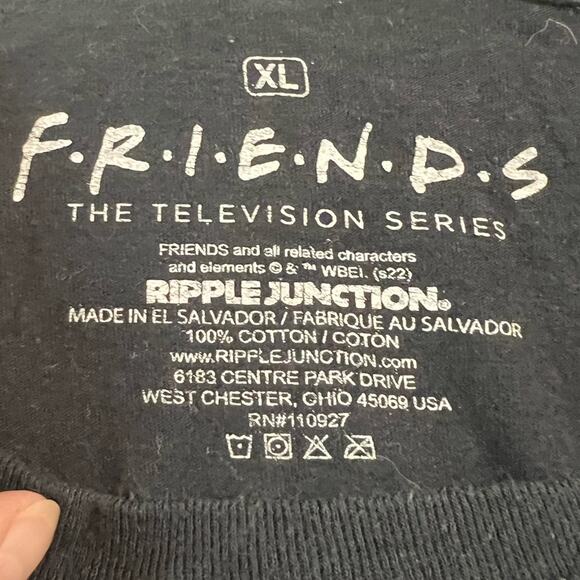 FRIENDS The One With the Cop Pivot couch scene Ross Rachel LS top T-shirt unisex - Picture 3 of 7